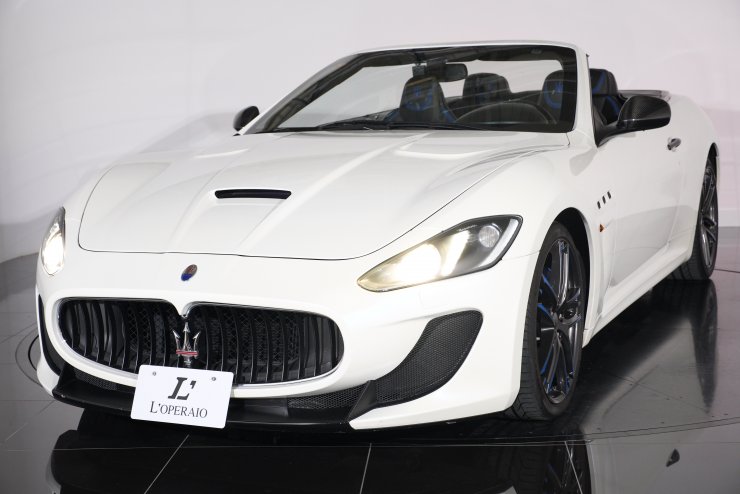 マセラティ グランカブリオ MC センテニアルスペシャルエディション