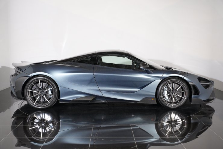 マクラーレン 765LT 1オーナー OP855万 クラブスポーツプロパック 左