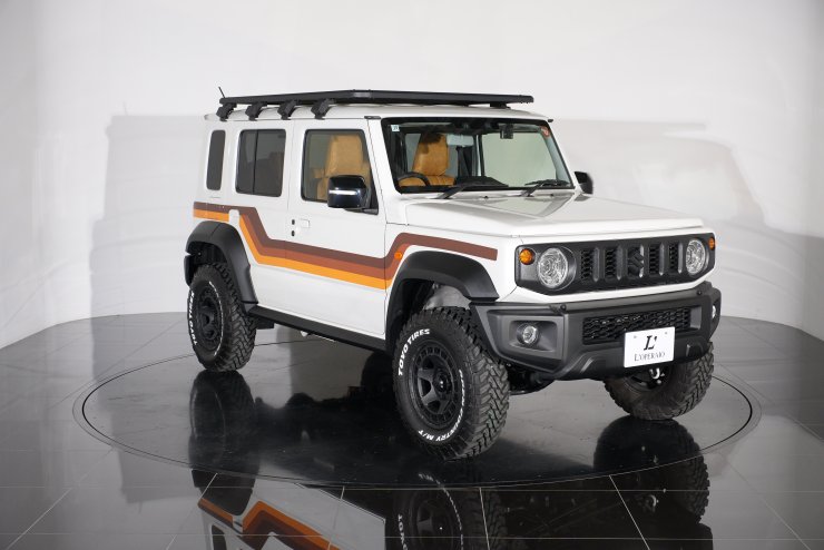 スズキ ジムニー ノマド FC 4AT オプションカラー：アークティック