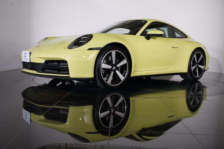 ポルシェ 911(Type992) 992.2カレラ PDK 後期モデル 左ハンドル
