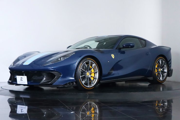 フェラーリ 812 コンペティツィオーネ F1 DCT 正規ディーラー車 世界