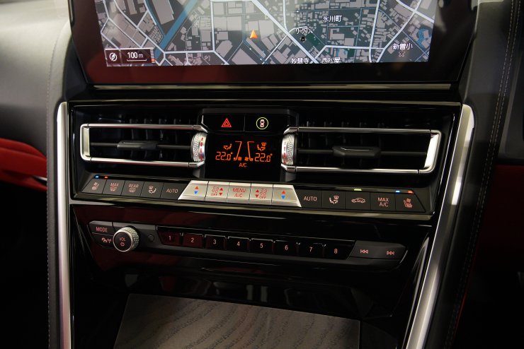 BMW 8シリーズ 840i クーペ エクスクルーシブ Mスポーツ