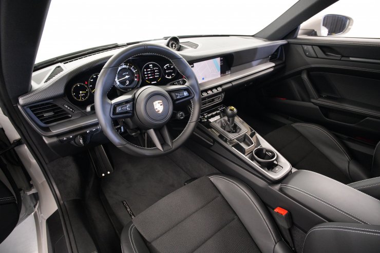 ポルシェ 911(Type992) GT3 ツーリングパッケージ 6MT 1オーナー