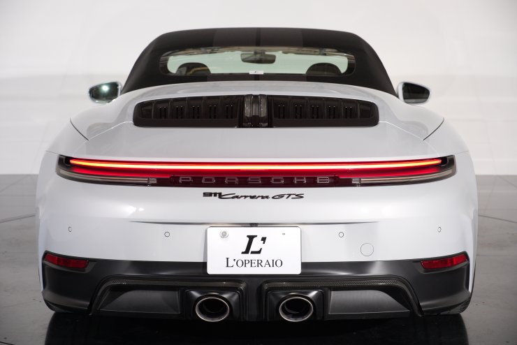 ポルシェ 911(Type992) カレラGTSカブリオレ PDK 1オーナー車 走行1500