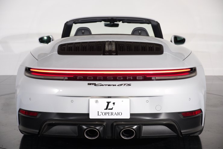 ポルシェ 911(Type992) カレラGTSカブリオレ PDK 1オーナー車 走行1500