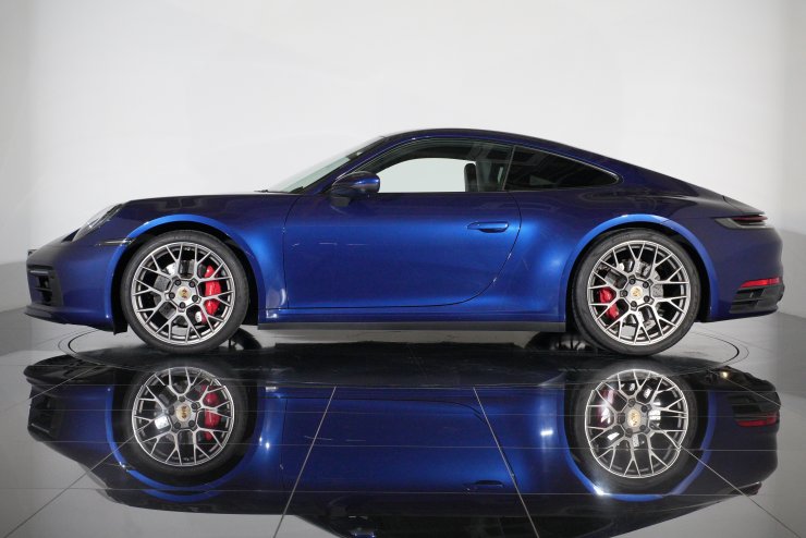 ポルシェ 911(Type992) カレラS PDK OPカラー：ゲンチアンブルー
