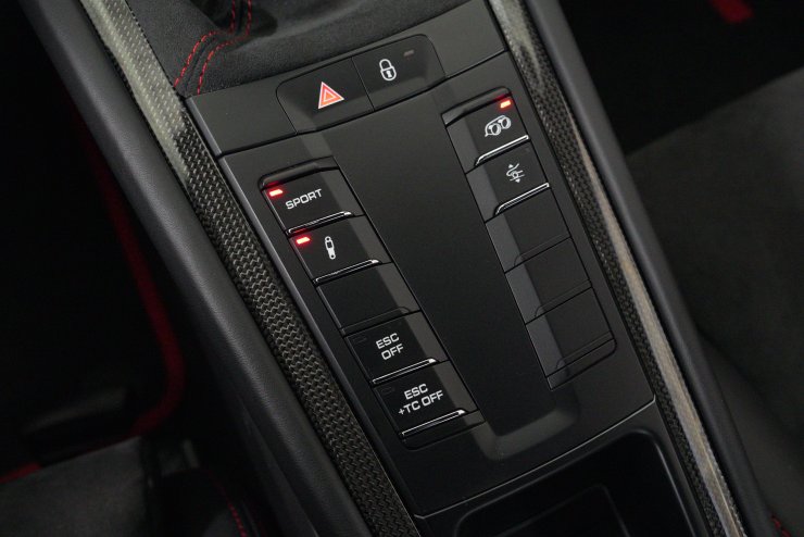 ポルシェ 911(Type991) GT3 6MT 左ハンドル クロノPKG フロントリフト