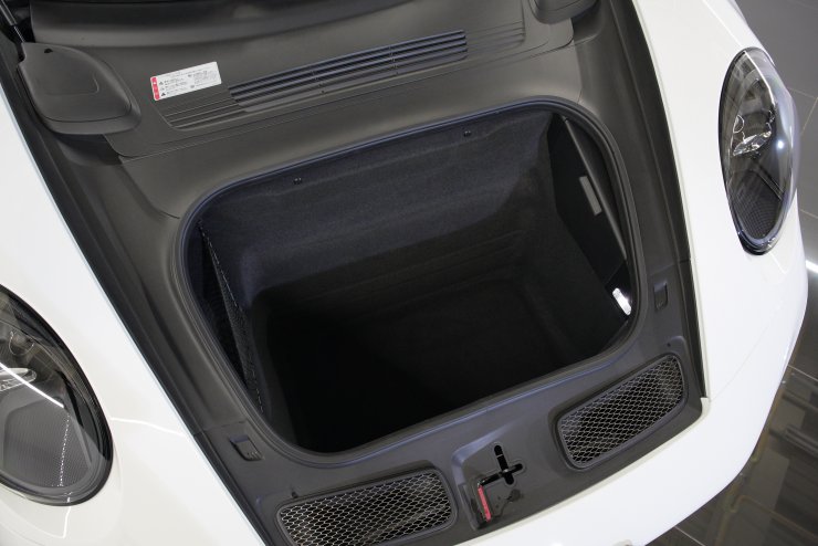 ポルシェ 911(Type992) GT3 PDK 1オーナー オプション総額約177万円