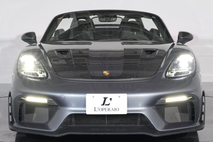 ポルシェ 718 スパイダー RS PDK オプション総額約733万円