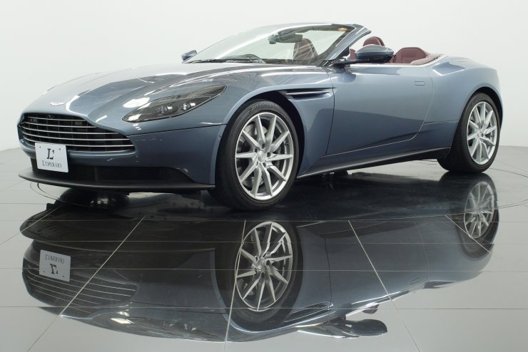 アストンマーティン DB11 ヴォランテ 有償色 ローズレッドレザー