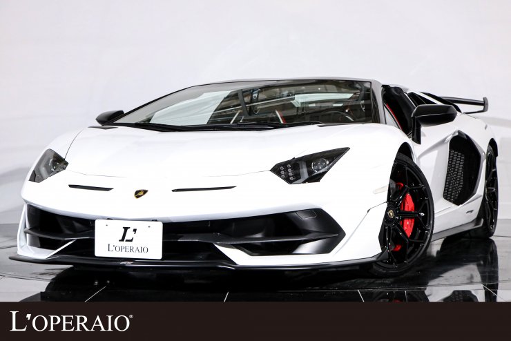 ランボルギーニ アヴェンタドール SVJ ロードスター 正規ディーラー車