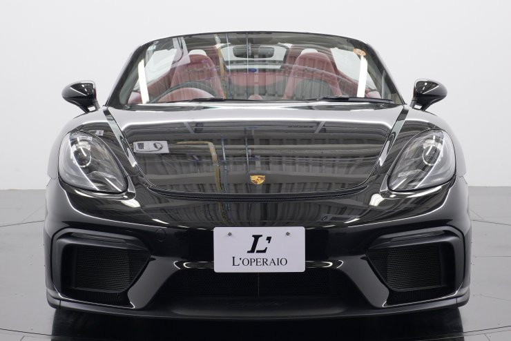 ポルシェ 718 スパイダー 6MT クラシックインテリアパッケージ 赤×黒