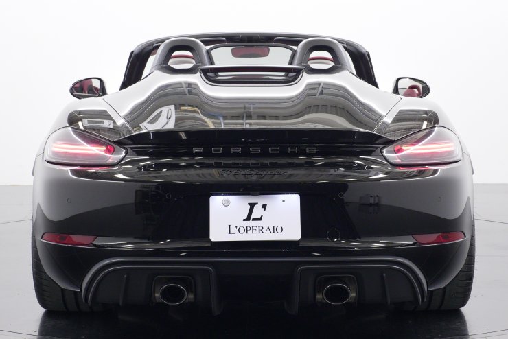 ポルシェ 718 スパイダー 6MT クラシックインテリアパッケージ 赤×黒
