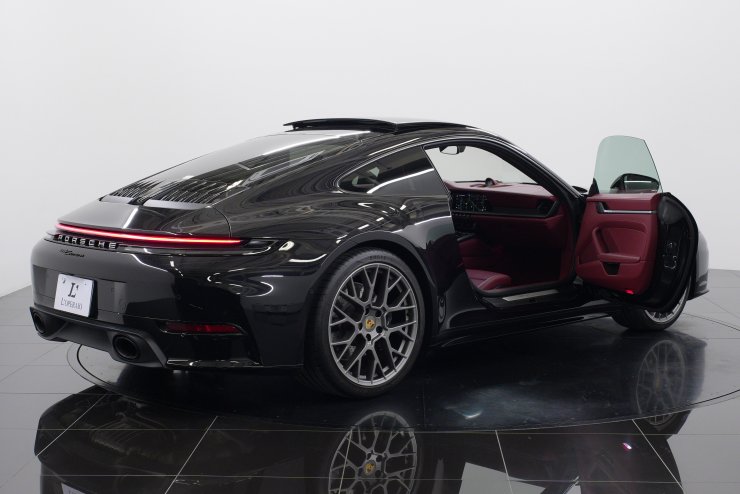 ポルシェ 911(Type992) 992.2 カレラ PDK 左ハンドル 20/21インチRS