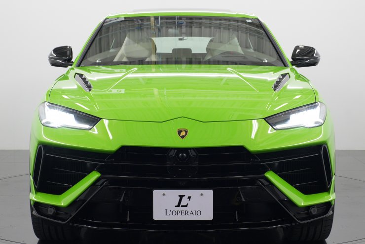 ランボルギーニ ウルス S 1オーナー 左ハンドル 有償色 純正23インチ