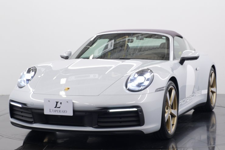 ポルシェ 911(Type992) タルガ4 PDK 1オーナー車 左ハンドル OPカラー