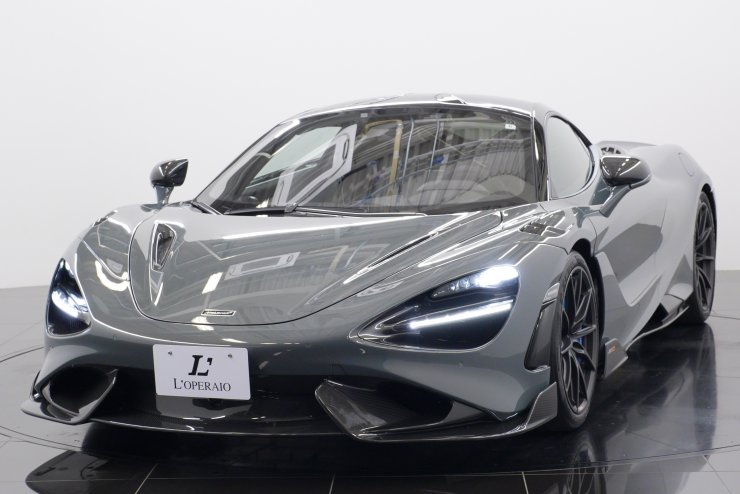 中古　要確認　マドエレン マクラーレン 765LT 左ハンドル エリートペイント：シケイン
