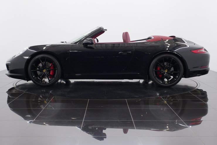 ポルシェ 911(Type991) カレラS カブリオレ PDK 後期モデル 左ハンドル
