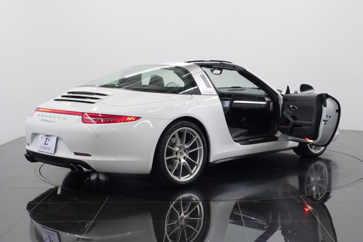 ポルシェ 911(Type991) タルガ4 PDK 左ハンドル 純正OP20インチアルミ