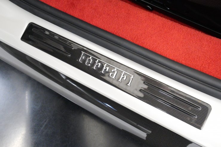 フェラーリ 296 GTB F1 DCT オプション総額1500万円 スペシャルカラー