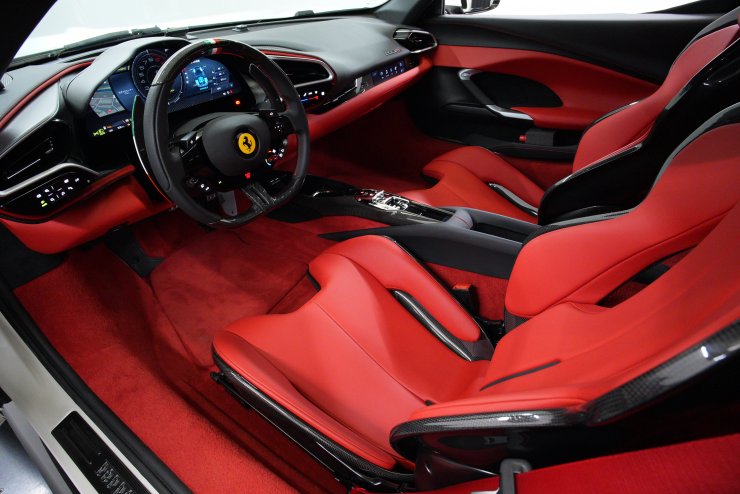 フェラーリ 296 GTB F1 DCT オプション総額1500万円 スペシャルカラー