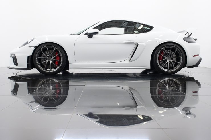ポルシェ 718 ケイマン GT4 6MT クロノパッケージ スポーツ