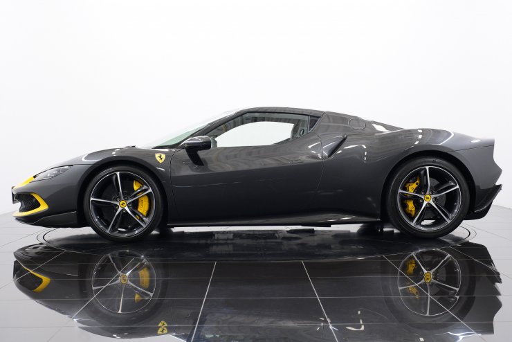 フェラーリ 296 GTB アセットフィオラノ F1 DCT 1オーナー車 正規