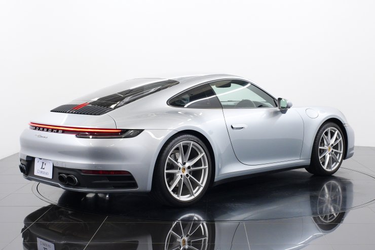 ポルシェ 911(Type992) カレラ PDK オプションカラー グレーレザー