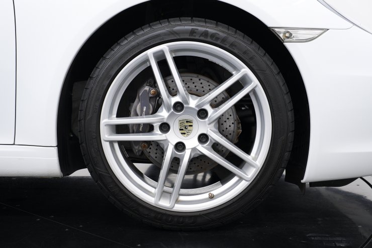 ポルシェ 911(Type991) カレラ ガラスサンルーフ クリアテール 3.4LNA