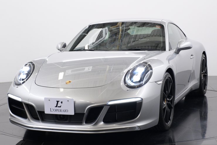 ポルシェ 911(Type991) カレラ PDK GTシルバーメタリック 20インチ