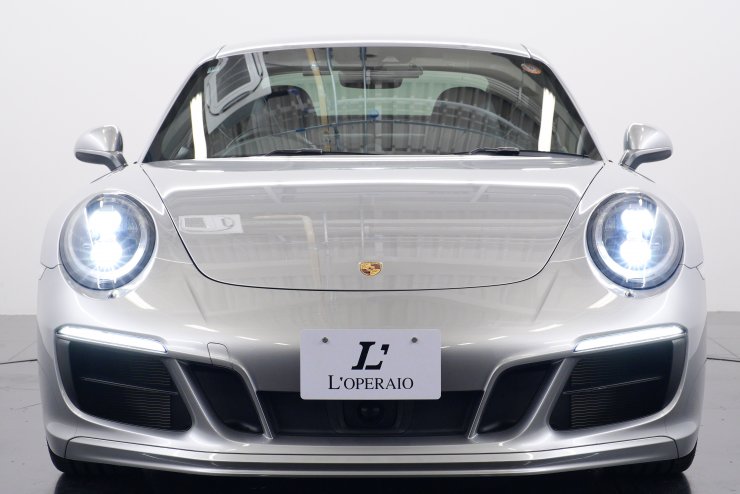 ポルシェ 911(Type991) カレラ PDK GTシルバーメタリック 20インチ