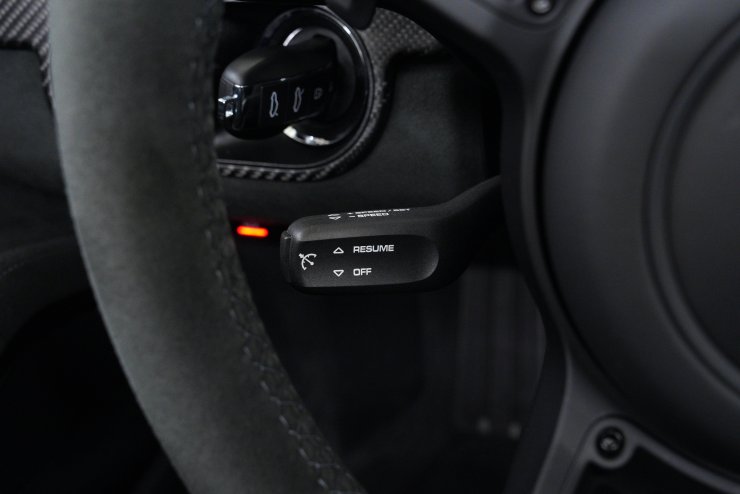 ポルシェ 718 スパイダー RS ヴァイザッハPKG PDK 左H PCCB クロノPKG