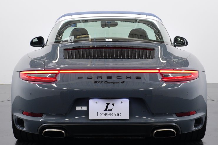 ポルシェ 911(Type991) タルガ4 PDK オプションカラー ネイビー幌