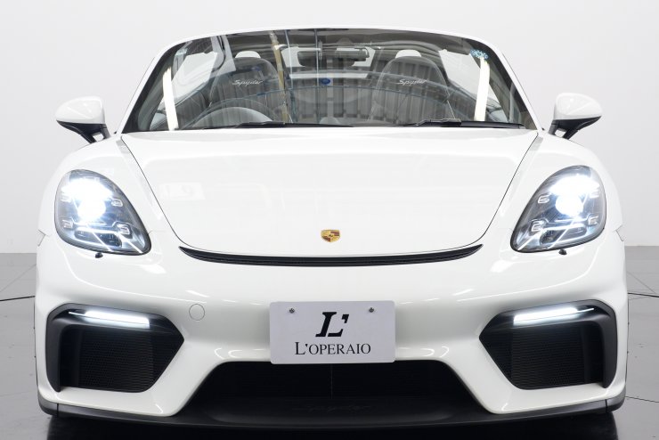 ポルシェ 718 スパイダー MT スポーツクロノパッケージ スポーツ