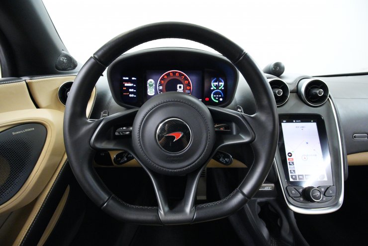 マクラーレン 570GT 左ハンドル スペシャルカラー：コバルト