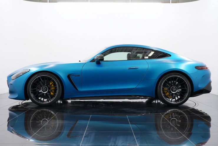 AMG GT GT63 4マチック+ 左ハンドル オプションカラー(ハイパーブルー