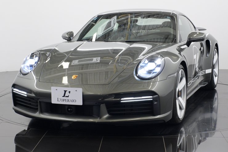 ポルシェ 911(Type992) ターボ 50イヤーズ PDK 左ハンドル 走行70km