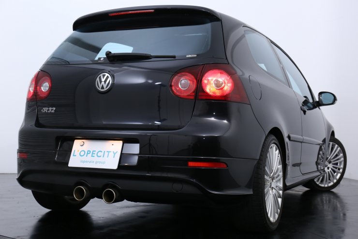 フォルクスワーゲン ゴルフ5 R32用？テールレンズセット VW純正 VW ゴルフ5用 本国純正LEDテールレンズ(日本仕様) / ランナ