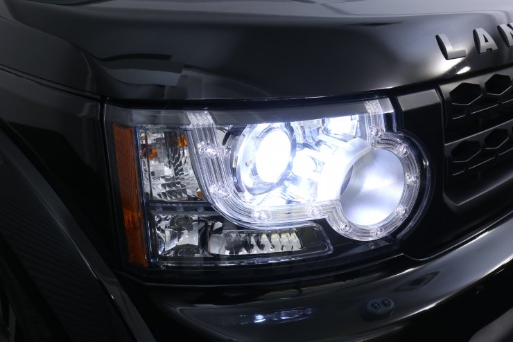 ランドローバー ディスカバリー4 SE Premium Edition 40台限定