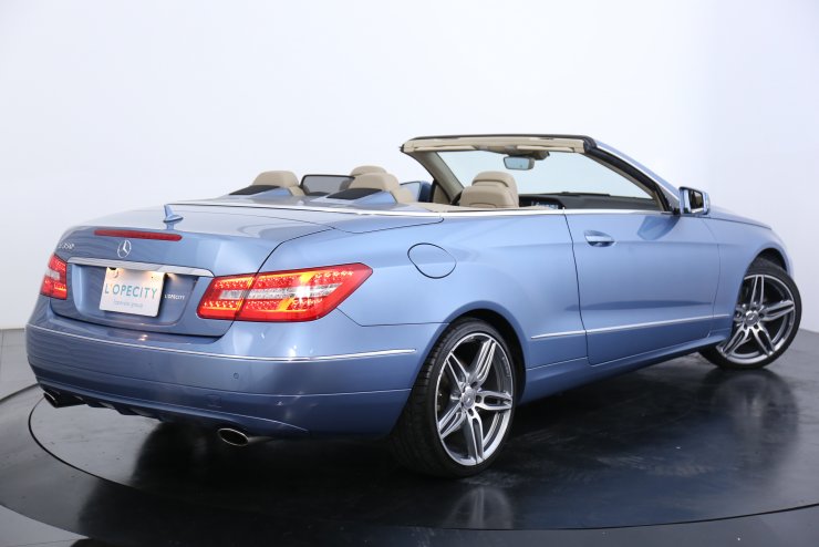 メルセデスベンツ Eクラス E350 Cabriolet 希少カラー 現行純正19