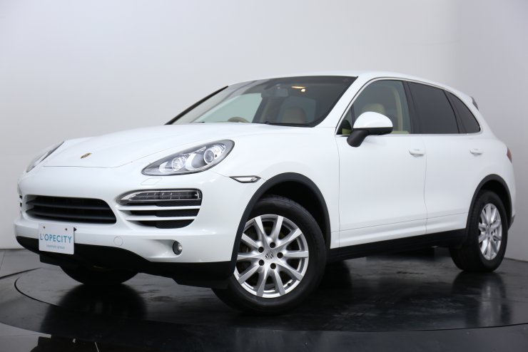 ポルシェ カイエン(Type958) V6 6速MT ワンオーナー 13年モデル SDナビ