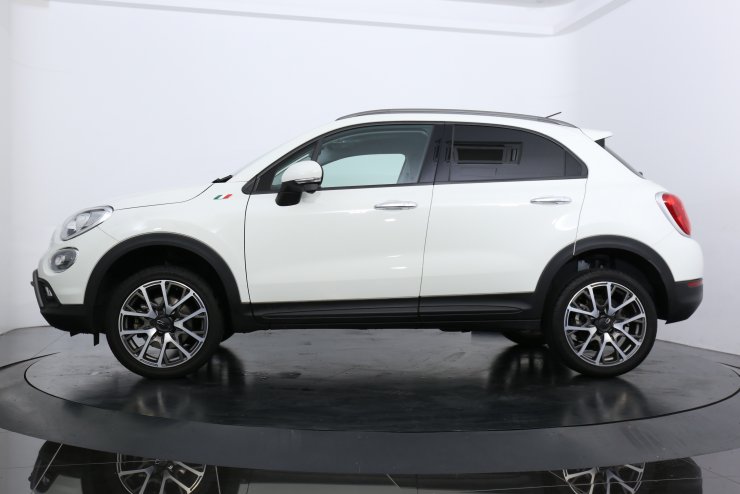 フィアット 500X クロスプラス 4WD 社外SDナビ 地デジ バックモニター