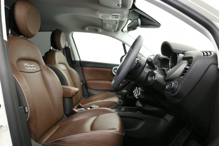 フィアット 500X クロスプラス 4WD 社外SDナビ 地デジ バックモニター