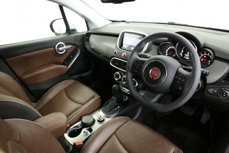 フィアット 500X クロスプラス 4WD 社外SDナビ 地デジ バックモニター