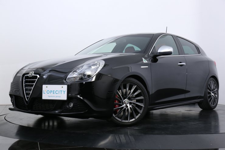 むねっち】アルファロメオ ジュリエッタ クアドリ 黒ホイール アルファ