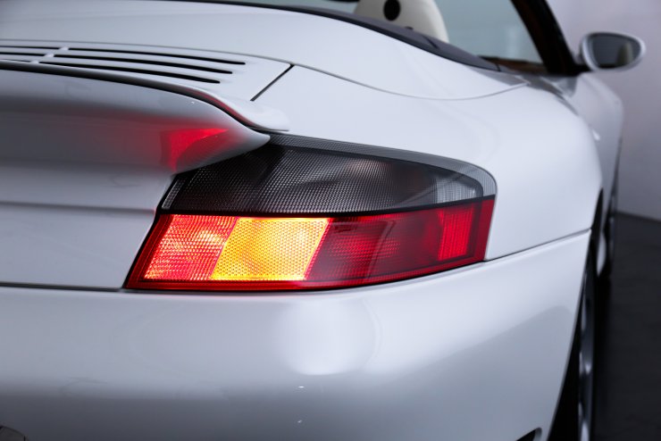 ポルシェ 911(Type996) TurboS Cabriolet Tip-s 最終モデル 正規 ポルシェ 911(Type996) TurboS Cabriolet Tip-s 最終モデル 正規
