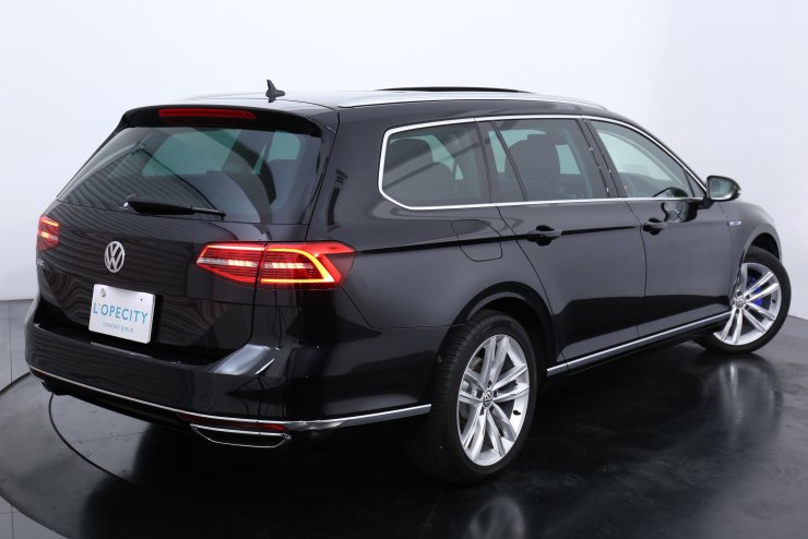 フォルクスワーゲン パサートヴァリアント Passat GTE Variant