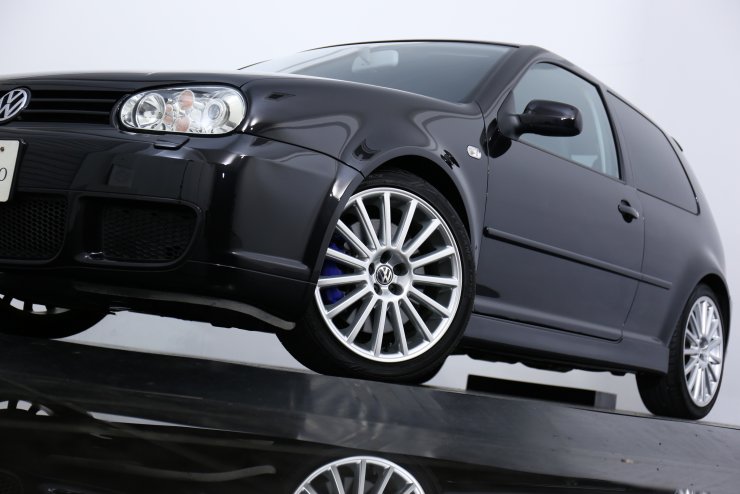 フォルクスワーゲン ゴルフ R32 6MT 3D 左ハンドル 500台限定