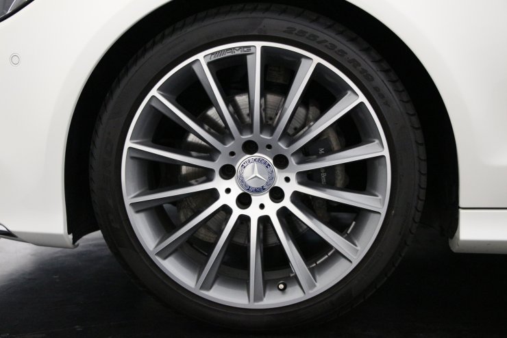 メルセデスベンツ CLSクラス CLS220d AMGライン 1オーナー