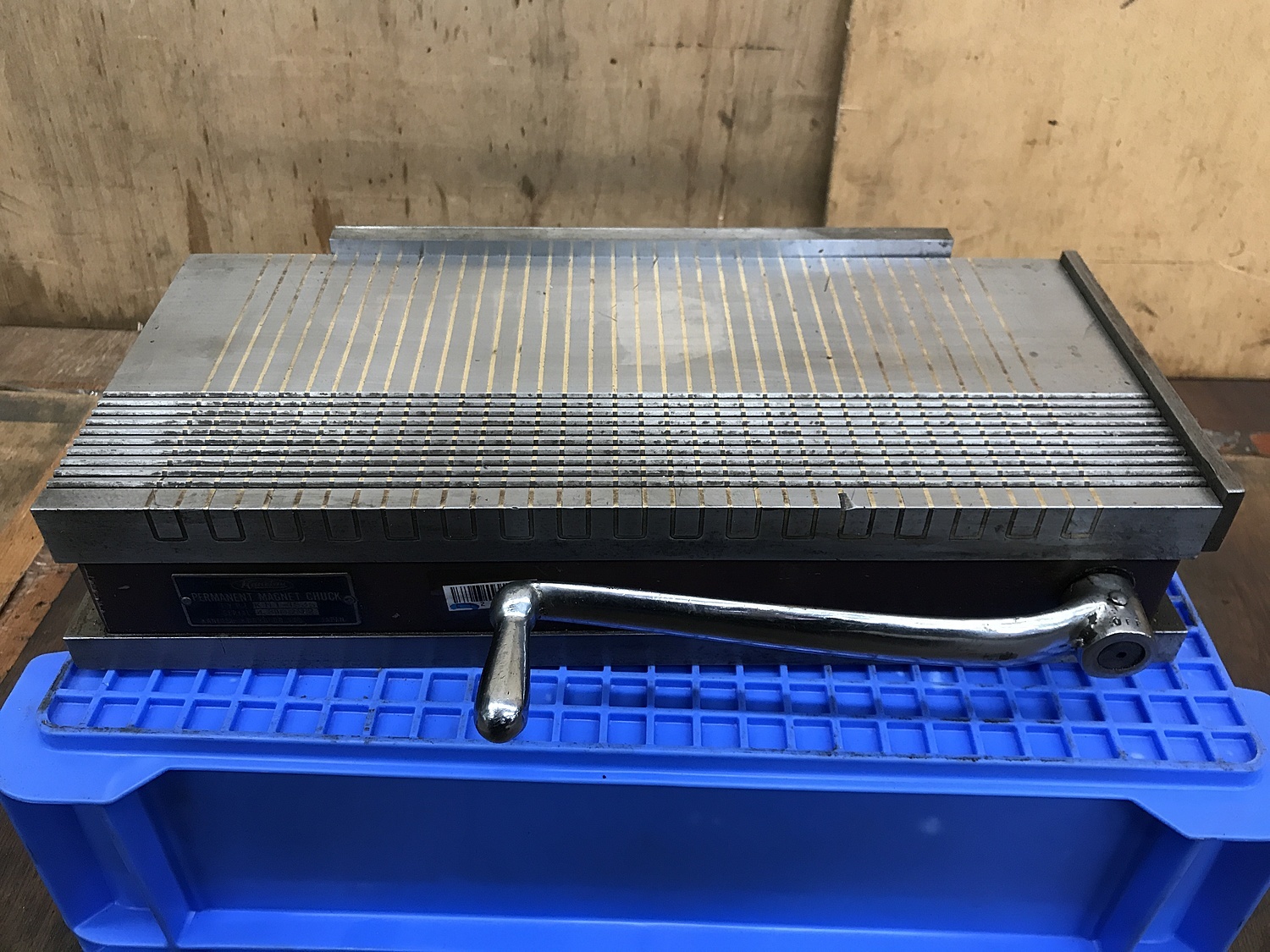 FUJI JIKOH フジ磁工 マグネットチャック EFA100×250T1 | マシン FUJI JIKOH フジ磁工 マグネットチャック EFA100×250T1 | マシン
